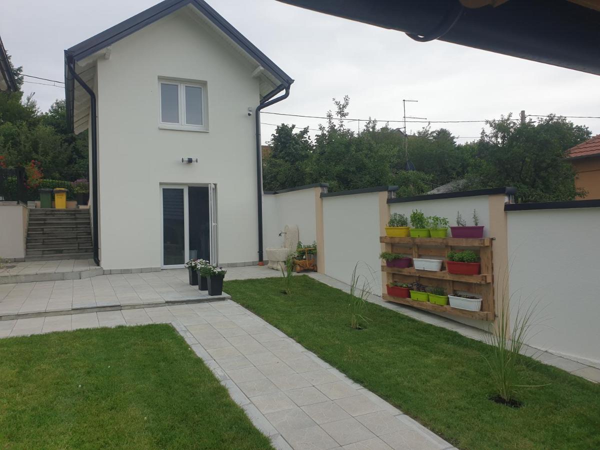 Apartmani Kruna Vrdnik Bagian luar foto