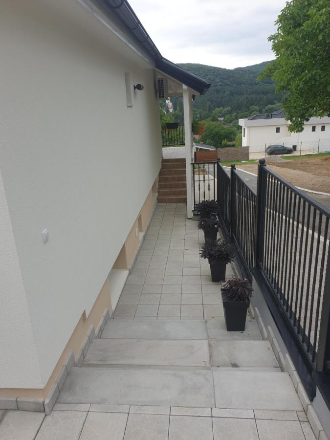 Apartmani Kruna Vrdnik Bagian luar foto